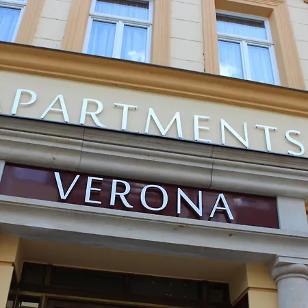 Verona Κάρλοβι Βάρι