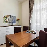 Verona דירה *